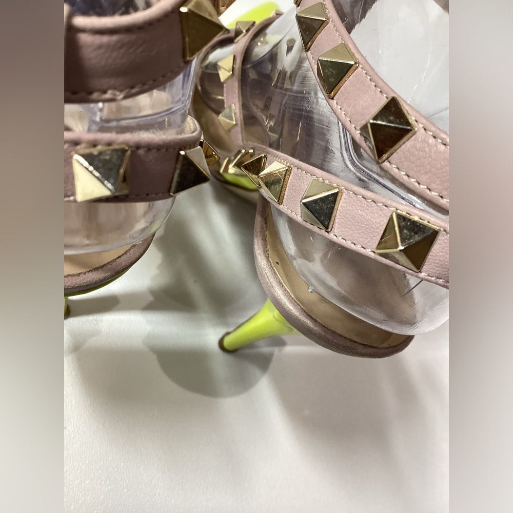 Valentino Garavani Neon Yellow Parent Leather Rockstud Pumps EU Size 37.5 - Picture 9 of 16